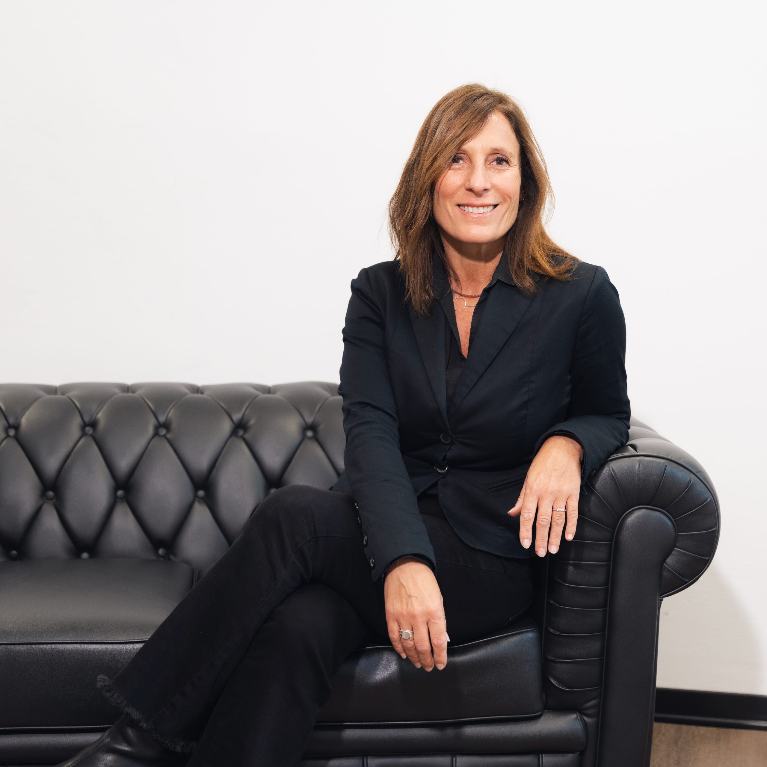 Simona Dell'Oro nel ruolo di Back Office Commerciale in Monotorfano & Beretta